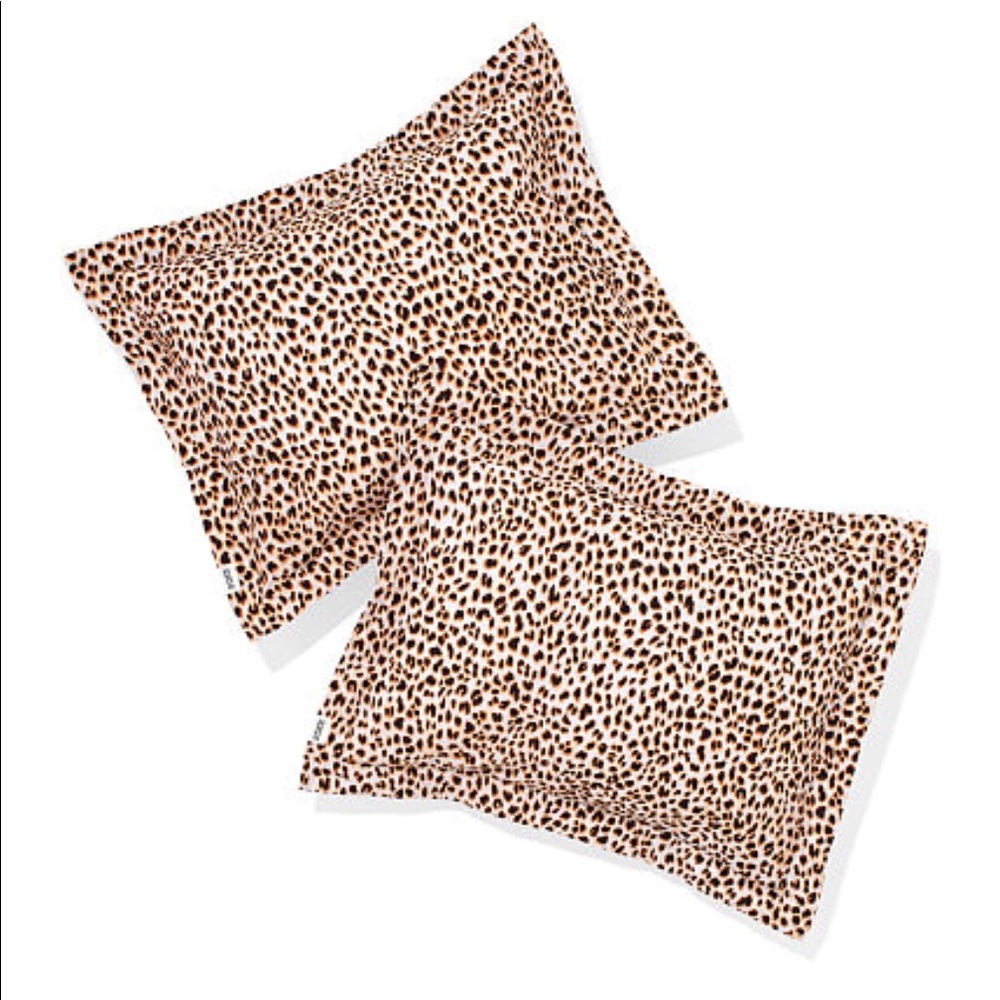 VS PINK Cheetah Pillow Case 2pc Set HTF